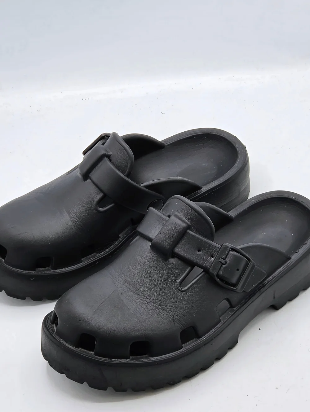 Free People Black Rubber Platform Buckle Clogs EU 37 / US 6 - Picture 4 of 16